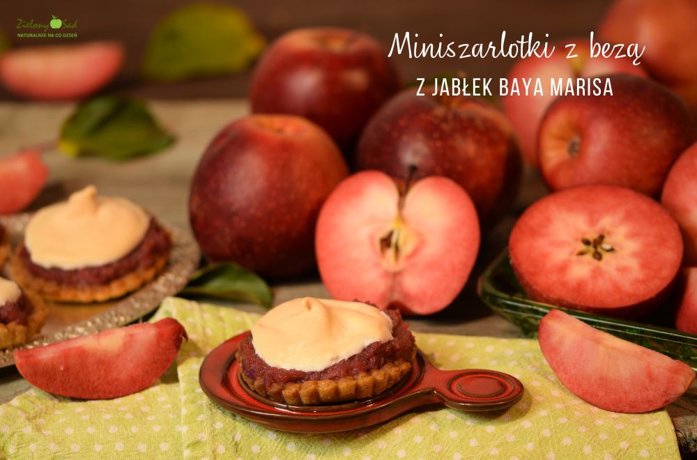 Miniszarlotki z bezą z jabłek Baya Marisa